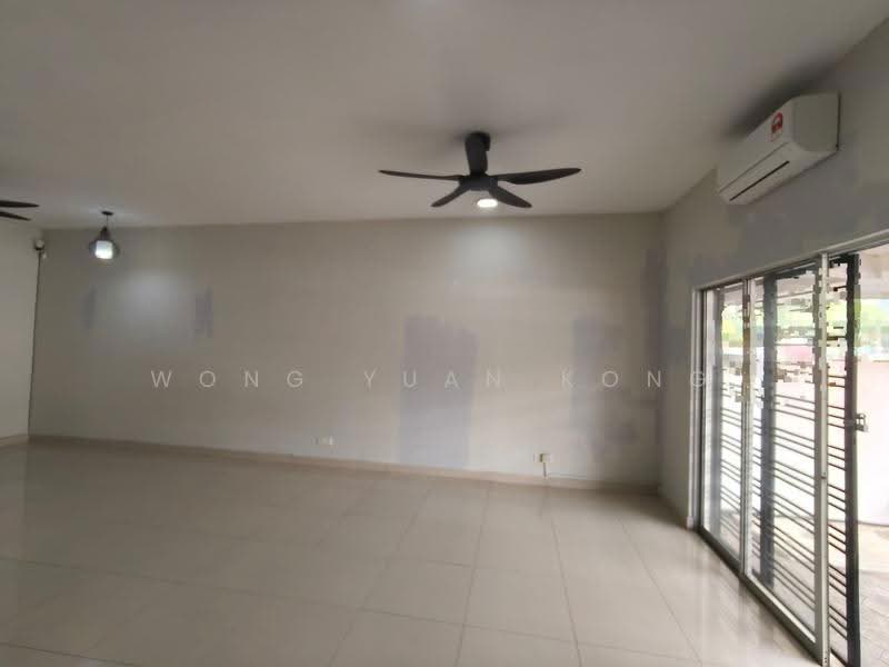 Rumah Teres untuk Disewa di Shah Alam (Selangor) - Wong Yuan Kong - Living Room - PropertyGuru.com.my
