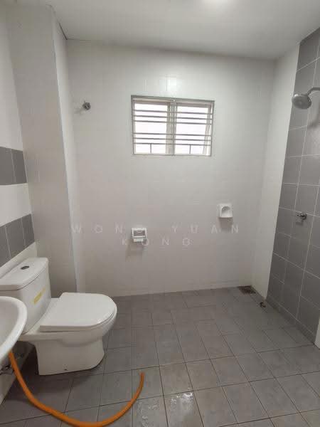 Rumah Teres untuk Disewa di Shah Alam (Selangor) - Wong Yuan Kong - Bathroom - PropertyGuru.com.my