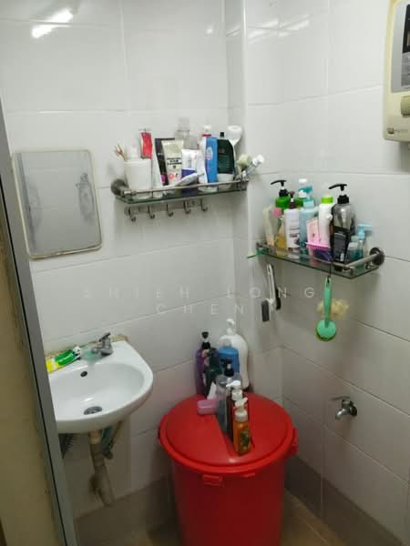 Rumah Teres 2 Tingkat untuk Dijual di Bandar Baru Permas Jaya (Permas Jaya) - Shieh Long Chen - Bathroom - PropertyGuru.com.my