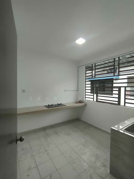 2-storey Terraced House for Sale in Taman Scientex Senai (Senai) - Zack Chow - Kitchen - PropertyGuru.com.my