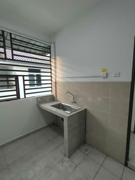 2-storey Terraced House for Sale in Taman Scientex Senai (Senai) - Zack Chow - Kitchen - PropertyGuru.com.my