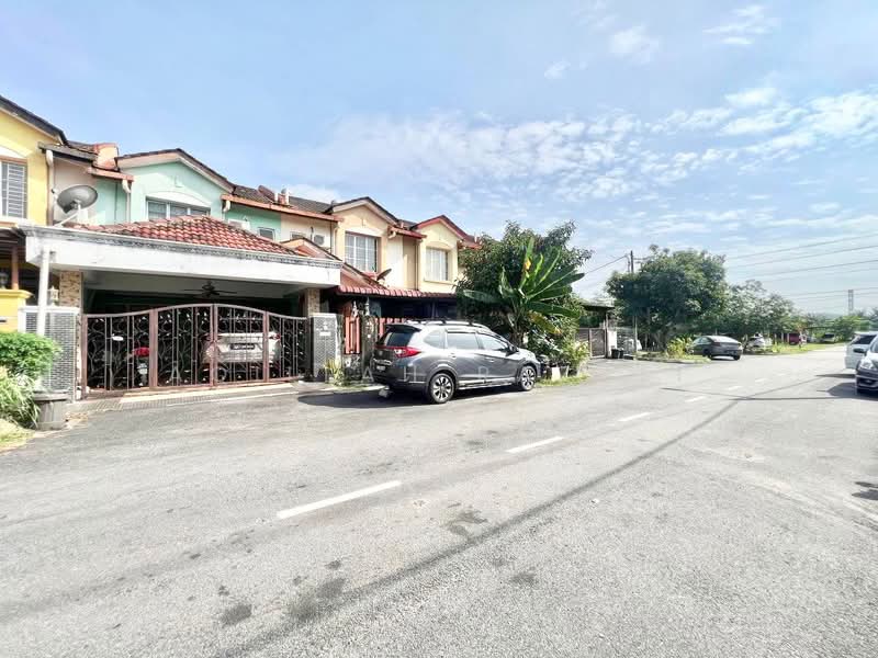 Rumah Teres 2 Tingkat untuk Dijual di Bandar Bukit Mahkota (Bangi) - Aqillah Razali - Exterior - PropertyGuru.com.my