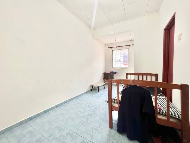 Rumah Teres 2 Tingkat untuk Dijual di Bandar Bukit Mahkota (Bangi) - Aqillah Razali - Bedroom - PropertyGuru.com.my