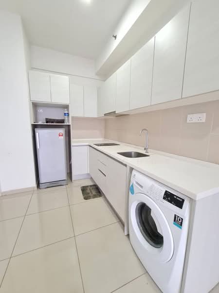 Service Residence for Rent at i-SOHO @ i-City - Tracy Chua - Kitchen - PropertyGuru.com.my