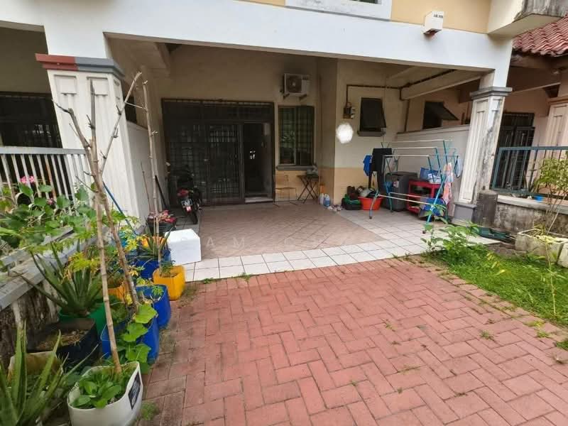 1-storey Terraced House for Sale in Taman Molek (Johor Bahru) - Sam Chai - Exterior - PropertyGuru.com.my