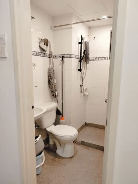 Condominium for Sale at Vista Millennium Condominium - Caven Chng - Bathroom - PropertyGuru.com.my