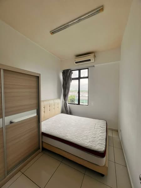 Servis Apartment untuk Dijual di Sky Gardens Residences - Sze Lee - Bedroom - PropertyGuru.com.my
