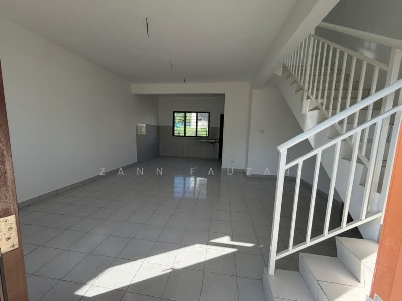 Rumah Teres 2 Tingkat untuk Disewa di Taman Bunga Raya (Serendah) - Zann Fauzan - Interior - PropertyGuru.com.my