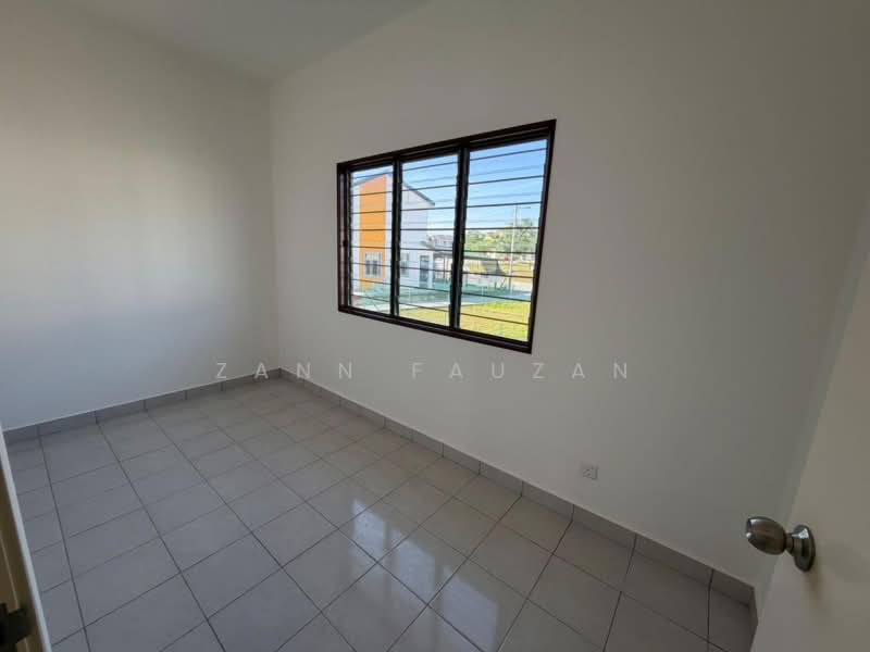 Rumah Teres 2 Tingkat untuk Disewa di Taman Bunga Raya (Serendah) - Zann Fauzan - Interior - PropertyGuru.com.my