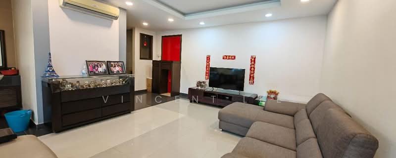 Rumah Bandar untuk Dijual di Taman Sungai Besi Indah (Seri Kembangan) - Vincent Lee - PropertyGuru.com.my