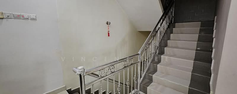 Rumah Bandar untuk Dijual di Taman Sungai Besi Indah (Seri Kembangan) - Vincent Lee - PropertyGuru.com.my