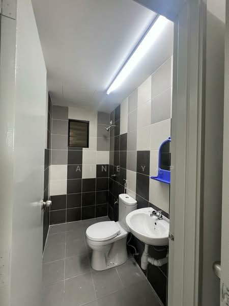 Service Residence for Rent at Residensi Mutiara Kajang 2 - Elaine Yap - Bathroom - PropertyGuru.com.my