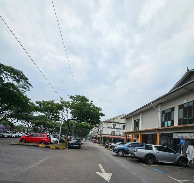 Shop / Office for Sale in Gelang Patah (Johor) - Vera Cheong - Exterior - PropertyGuru.com.my