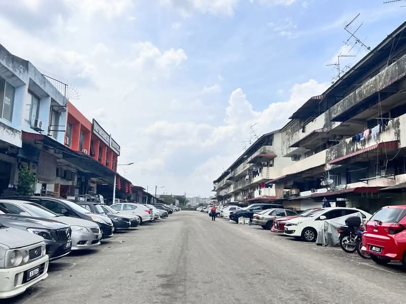 Rumah Flat untuk Dijual di Flat Taman Ungku Tun Aminah - Erica Lim - Exterior - PropertyGuru.com.my