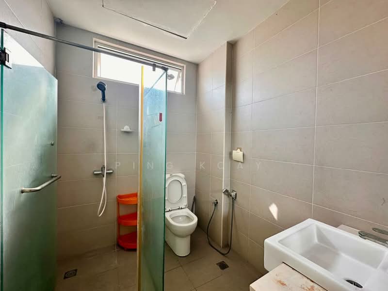 Condominium for Sale at Straits Garden Condominium - Ping Koay - Bathroom - PropertyGuru.com.my