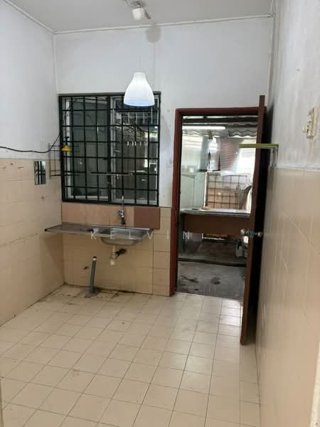 Rumah Teres 1.5 Tingkat untuk Dijual di Kota Damansara (Selangor) - Kelvin . - Kitchen - PropertyGuru.com.my