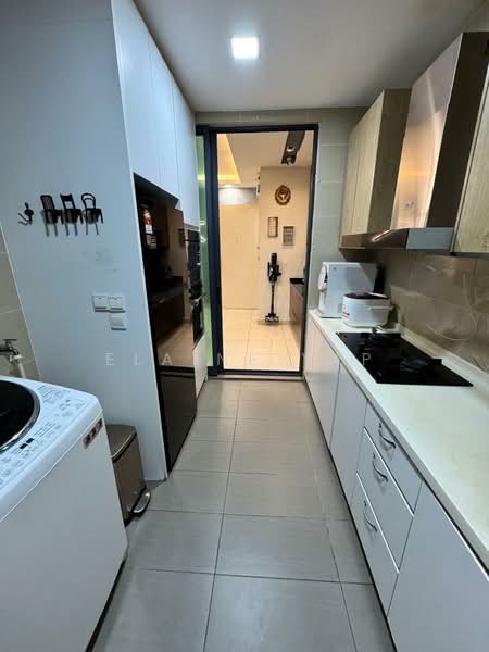 Servis Apartment untuk Dijual di Akasa - Elaine Yap - Kitchen - PropertyGuru.com.my