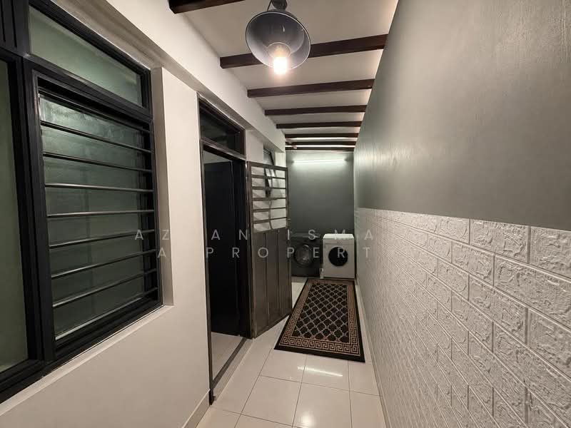 2-storey Terraced House for Sale in Taman Bukit Tiram (Ulu Tiram) - Azlan Ismail aiproperty - Corridor - PropertyGuru.com.my