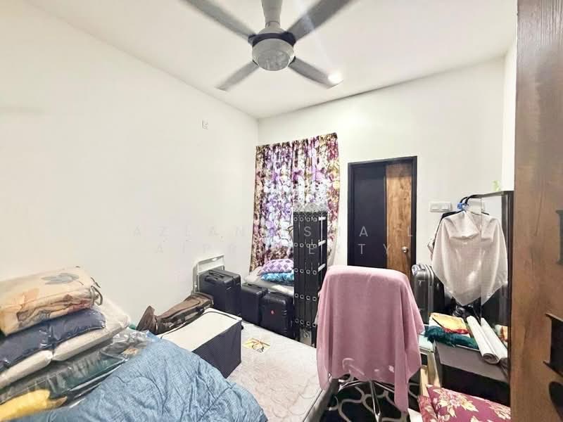 2-storey Terraced House for Sale in Taman Bukit Tiram (Ulu Tiram) - Azlan Ismail aiproperty - Bedroom - PropertyGuru.com.my