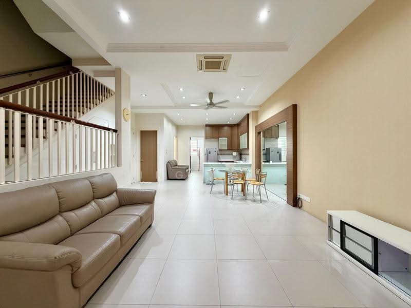 Rumah Teres 3-Tingkat untuk Dijual di 2 Permai (Tanjung Bungah) - Ping Koay - Living Room - PropertyGuru.com.my