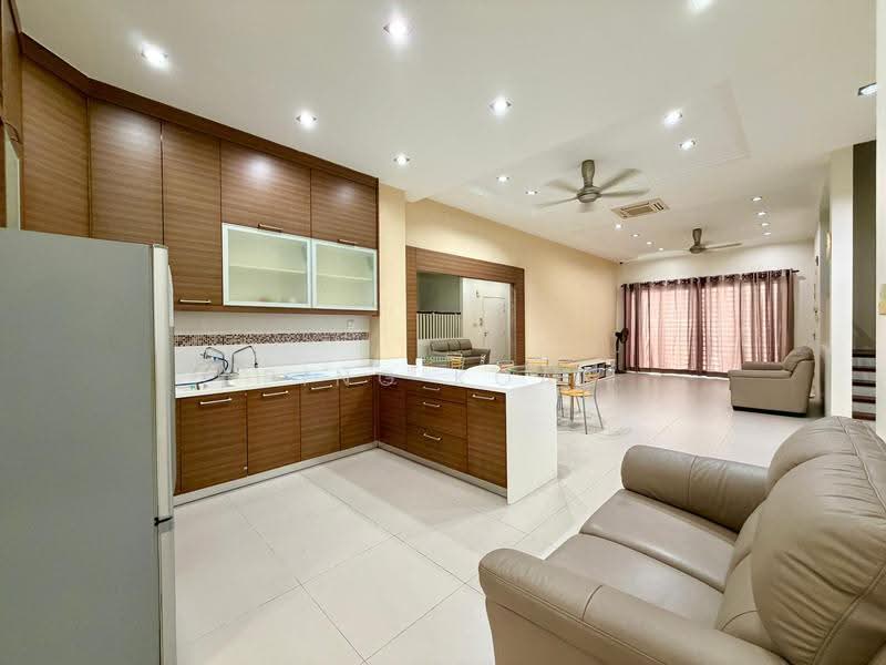 Rumah Teres 3-Tingkat untuk Dijual di 2 Permai (Tanjung Bungah) - Ping Koay - Living Room - PropertyGuru.com.my