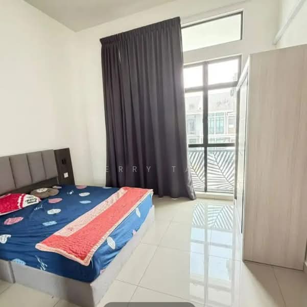 Rumah Teres 2 Tingkat untuk Disewa di Taman Seri Austin (Tebrau) - Terry Tan - Bedroom - PropertyGuru.com.my
