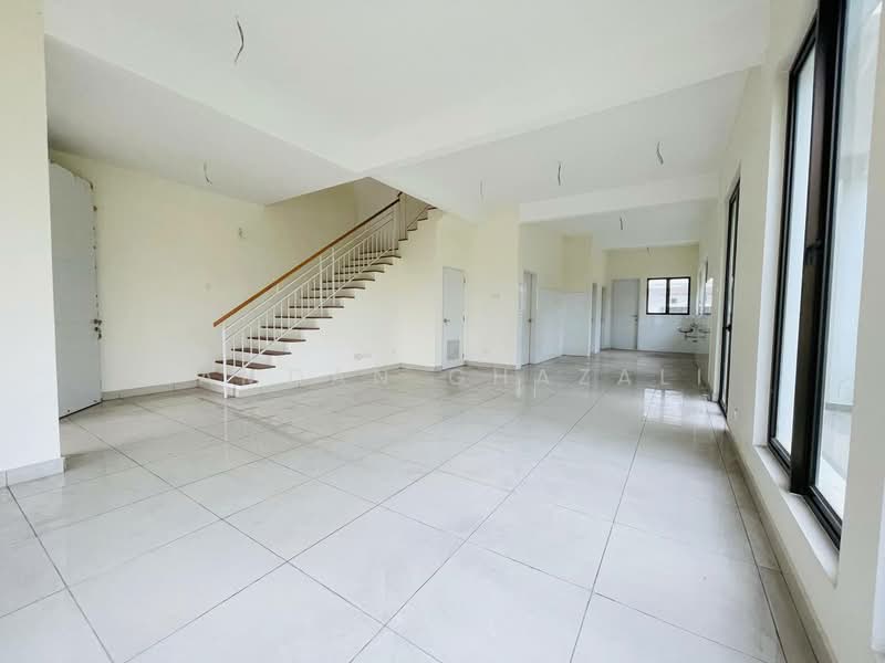 2-storey Terraced House for Sale in Kajang (Selangor) - Hamdan Ghazali - Living Room - PropertyGuru.com.my