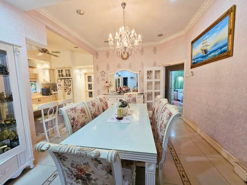 Bungalow House for Sale in Taman Rasah Kemayan (Rasah) - Rena Rahman - Dining Room - PropertyGuru.com.my