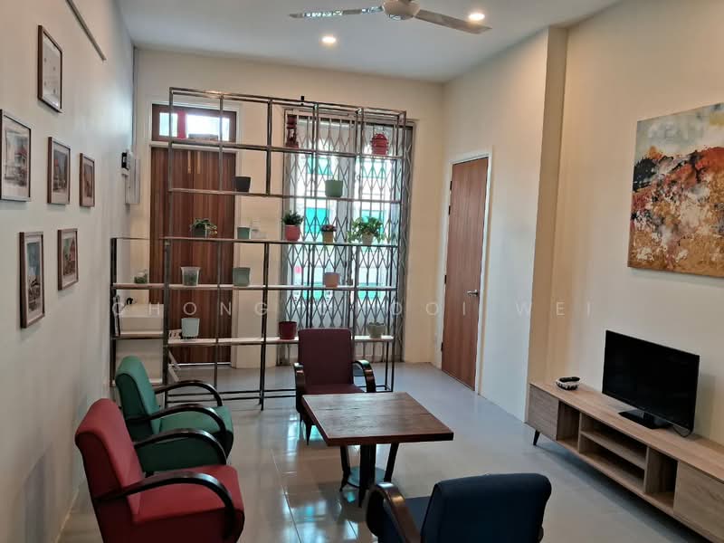 2-storey Terraced House for Sale in George Town (Penang) - Chong Chooi Wei - Living Room - PropertyGuru.com.my