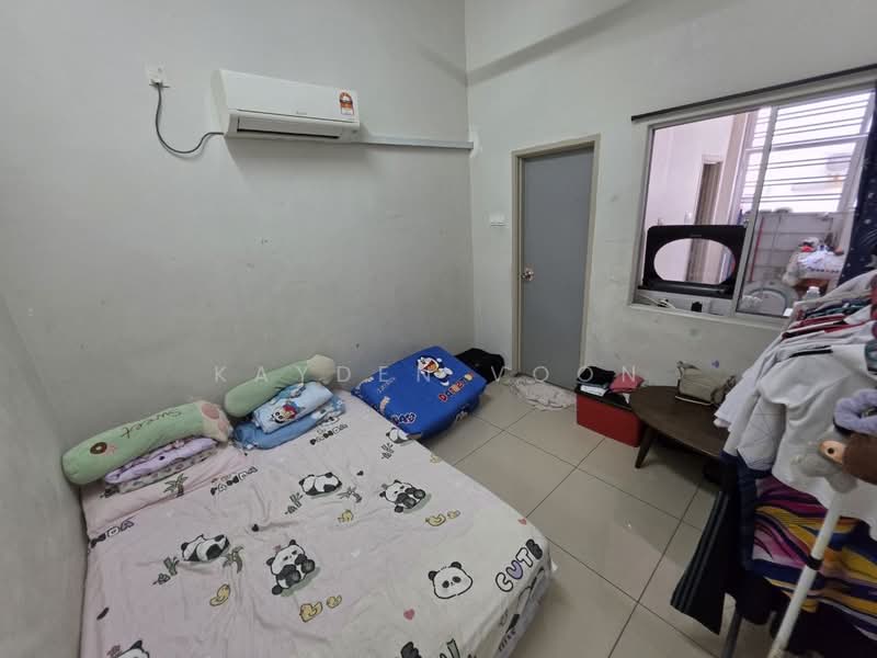 Rumah Teres 2 Tingkat untuk Dijual di Taman Dato' Chellam (Ulu Tiram) - Kayden Voon - Bedroom - PropertyGuru.com.my