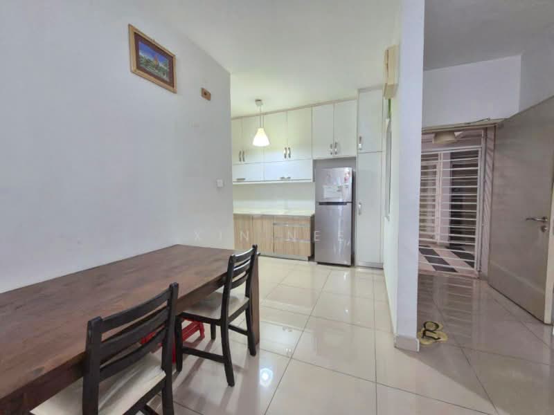 Servis Apartment untuk Disewa di Pacific Place - Xin Nee - Dining Room - PropertyGuru.com.my