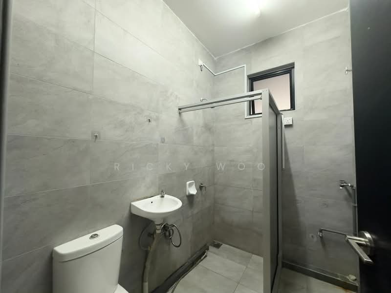 Rumah Kluster untuk Dijual di Taman Tropika (Kulai) - Ricky Woo - Bathroom - PropertyGuru.com.my