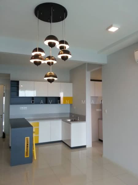 Kondominium untuk Dijual di LaCosta @ Sunway South Quay - Caven Mah - Kitchen - PropertyGuru.com.my
