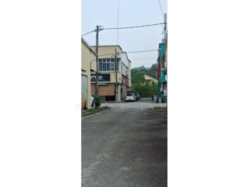 Shop for Sale in Taman Bayu Permai (Rawang) - Doris Lim - Exterior - PropertyGuru.com.my