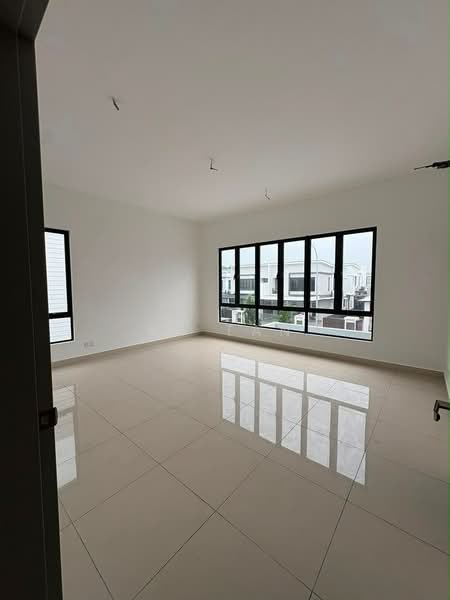 Cluster House for Sale in Taman Glenmarie (Johor Bahru) - KS Tan - PropertyGuru.com.my