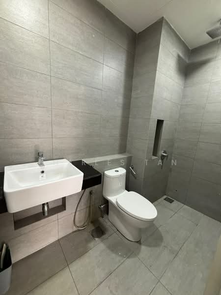 Servis Apartment untuk Disewa di The Pano - Charles Tan - Bathroom - PropertyGuru.com.my