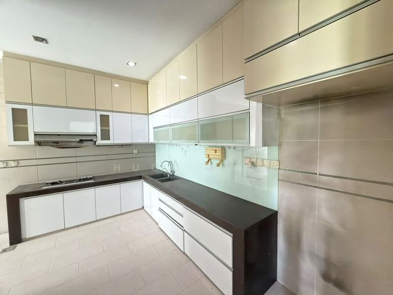 Rumah Banglo untuk Disewa di Bluwater Estate (Seri Kembangan) - Hugo Gooi - Kitchen - PropertyGuru.com.my