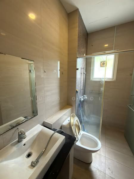 Rumah Banglo untuk Disewa di Bluwater Estate (Seri Kembangan) - Hugo Gooi - Bathroom - PropertyGuru.com.my