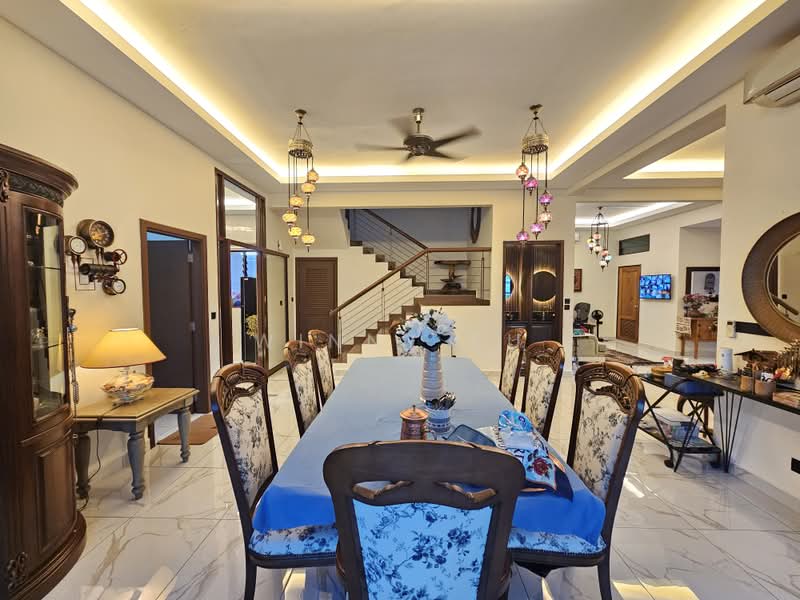 Rumah Teres 2 Tingkat untuk Dijual di Bukit Jelutong (Shah Alam) - Winny Su - Dining Room - PropertyGuru.com.my