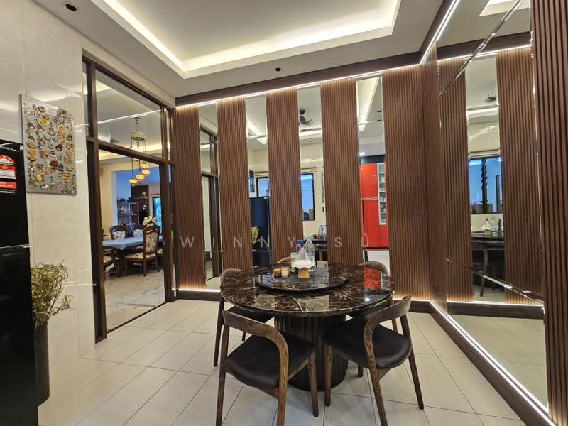 Rumah Teres 2 Tingkat untuk Dijual di Bukit Jelutong (Shah Alam) - Winny Su - Dining Room - PropertyGuru.com.my