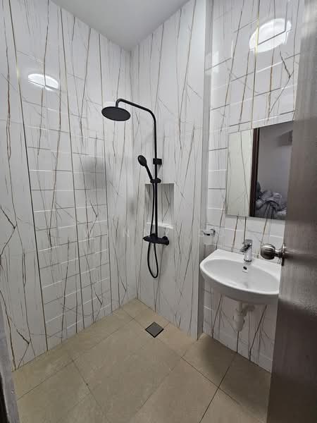 Rumah Teres 2 Tingkat untuk Dijual di Bukit Jelutong (Shah Alam) - Winny Su - Bathroom - PropertyGuru.com.my