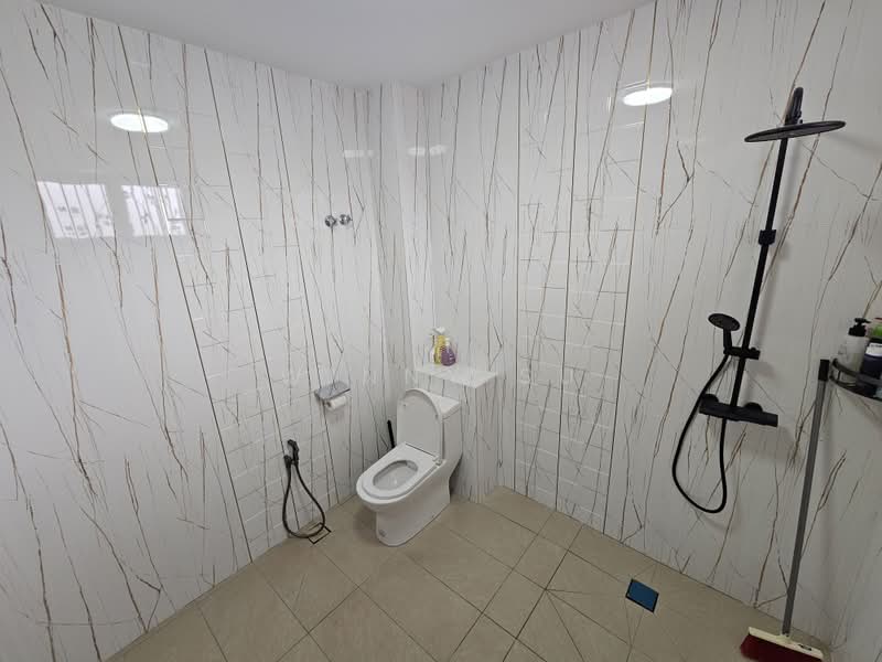 Rumah Teres 2 Tingkat untuk Dijual di Bukit Jelutong (Shah Alam) - Winny Su - Bathroom - PropertyGuru.com.my
