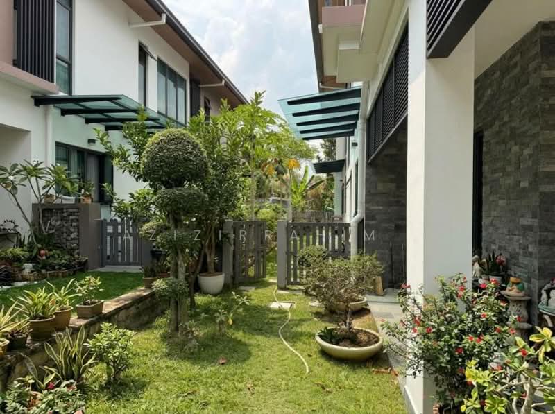 Semi-Detached House for Sale in Cyberjaya (Selangor) - Azizirrahim . - Exterior - PropertyGuru.com.my