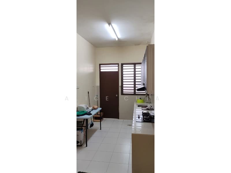 Rumah Kluster untuk Dijual di Kota Masai (Pasir Gudang) - Alice Chia - Kitchen - PropertyGuru.com.my
