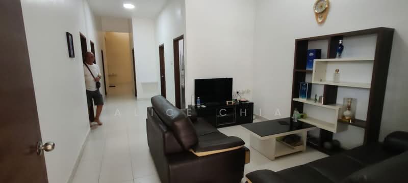 Rumah Kluster untuk Dijual di Kota Masai (Pasir Gudang) - Alice Chia - Living Room - PropertyGuru.com.my