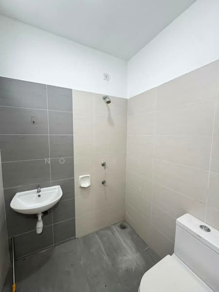 2-storey Terraced House for Sale in Skudai (Johor) - Noctis Tan - Bathroom - PropertyGuru.com.my