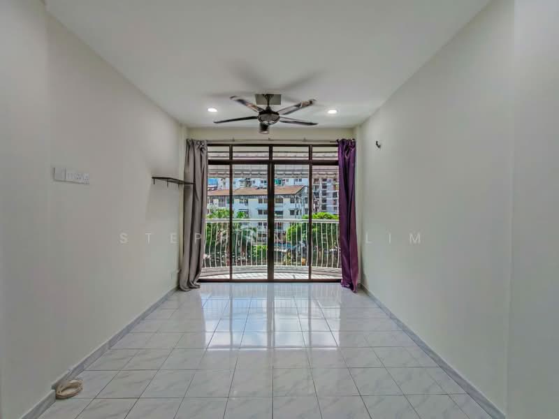 Pangsapuri untuk Disewa di Tanjung Court - Stephanie Lim - Living Room - PropertyGuru.com.my