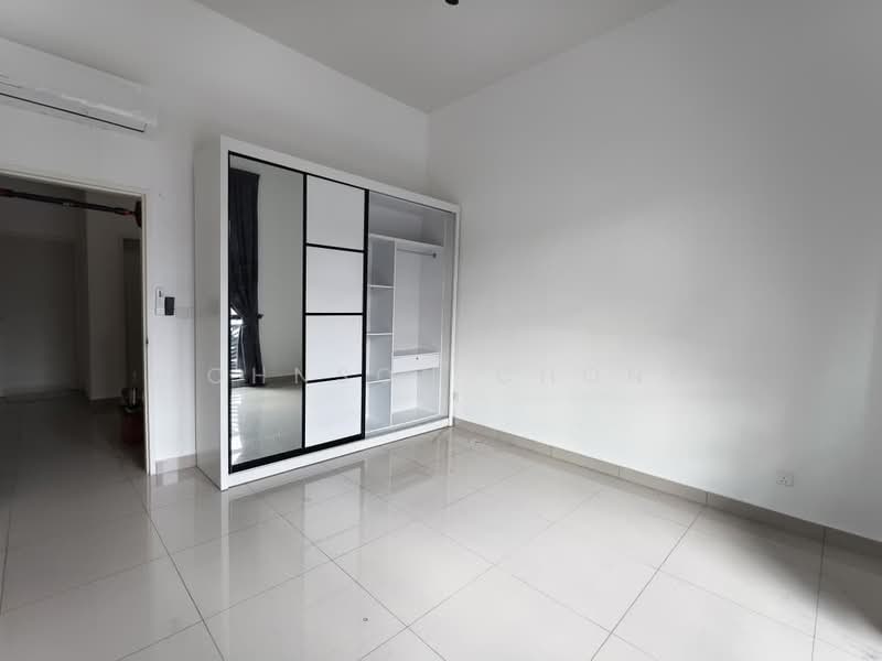 Rumah Teres 2 Tingkat untuk Disewa di Taman Seri Austin (Tebrau) - Johnson Chong - Bedroom - PropertyGuru.com.my