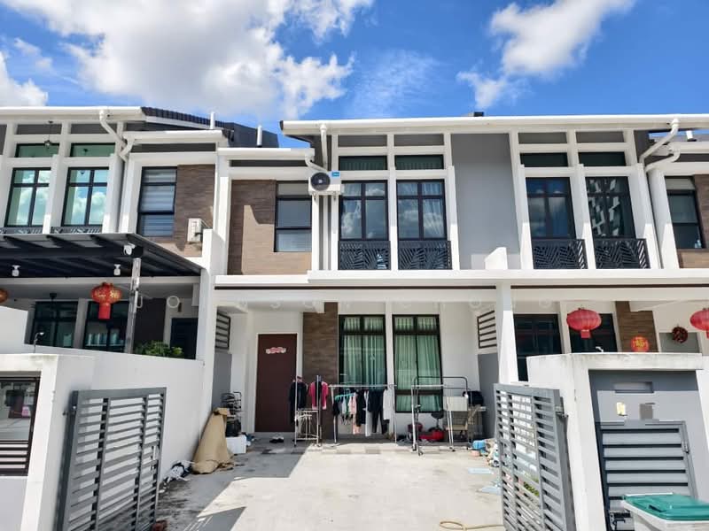 Rumah Teres 2 Tingkat untuk Disewa di Taman Seri Austin (Tebrau) - Johnson Chong - Exterior - PropertyGuru.com.my