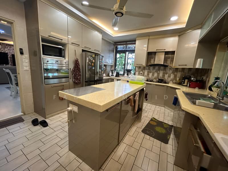 2-storey Terraced House for Sale in Denai Alam (Shah Alam) - Fadhil Majid - Kitchen - PropertyGuru.com.my